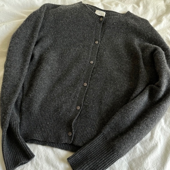 Rare Almada Label 100% Cashmere Coco Dark Grey cardigan size XS - Picture 2 of 9